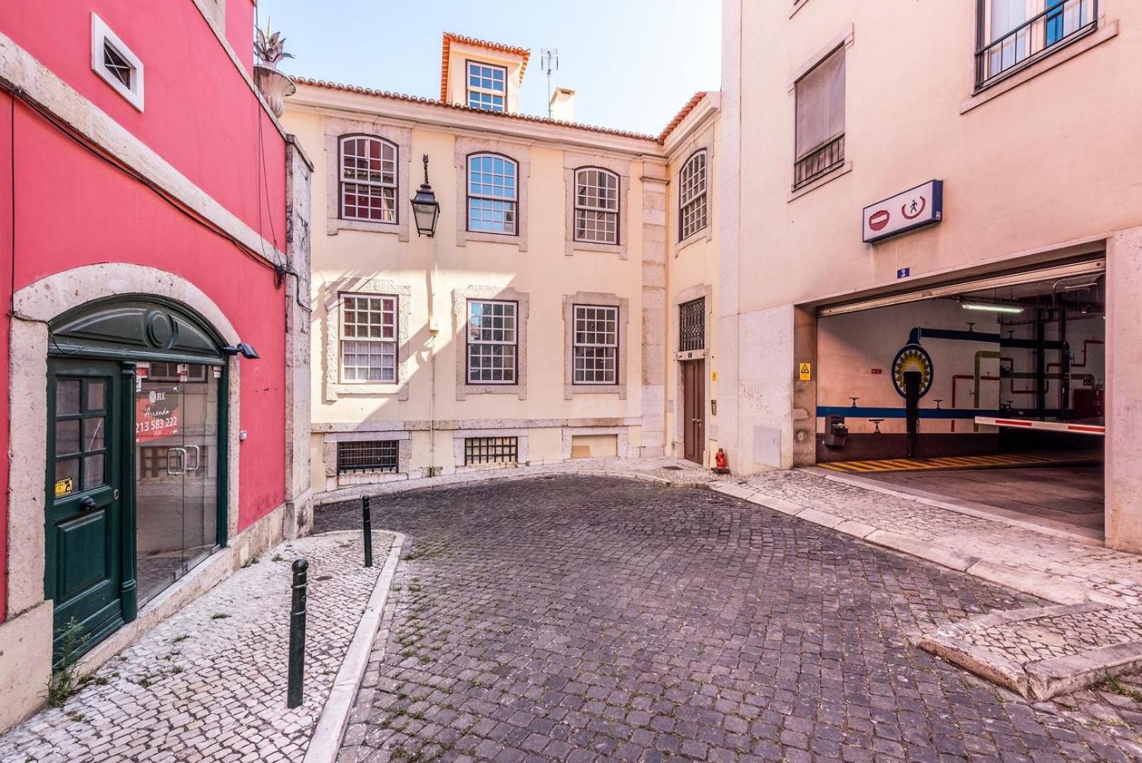 Guestready - Newly Renovated Chiado Haven Daire Lisboa Dış mekan fotoğraf